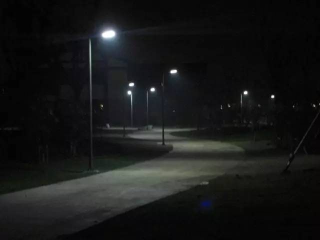 太陽能路燈，太陽能廠家，道路照明，戶外照明，照明燈具，太陽能燈具，節(jié)能環(huán)保