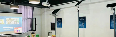 你見過這樣的太陽能路燈展廳嗎？