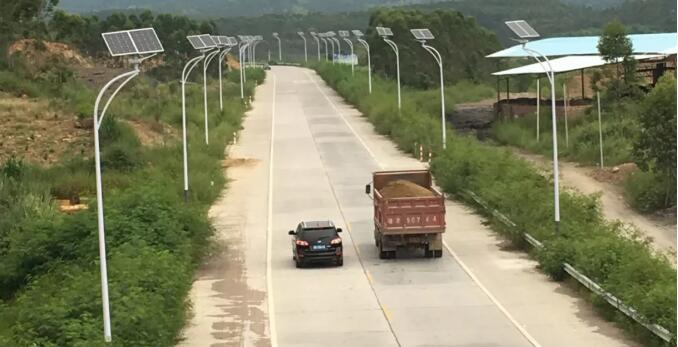 配置太陽(yáng)能路燈需要做什么